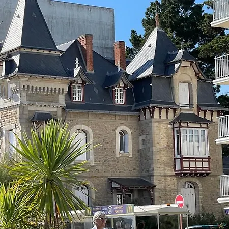 Le Rev Apartment